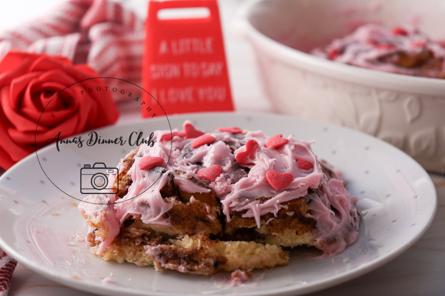 Valentine cinnamon rolls for two   - PLR set