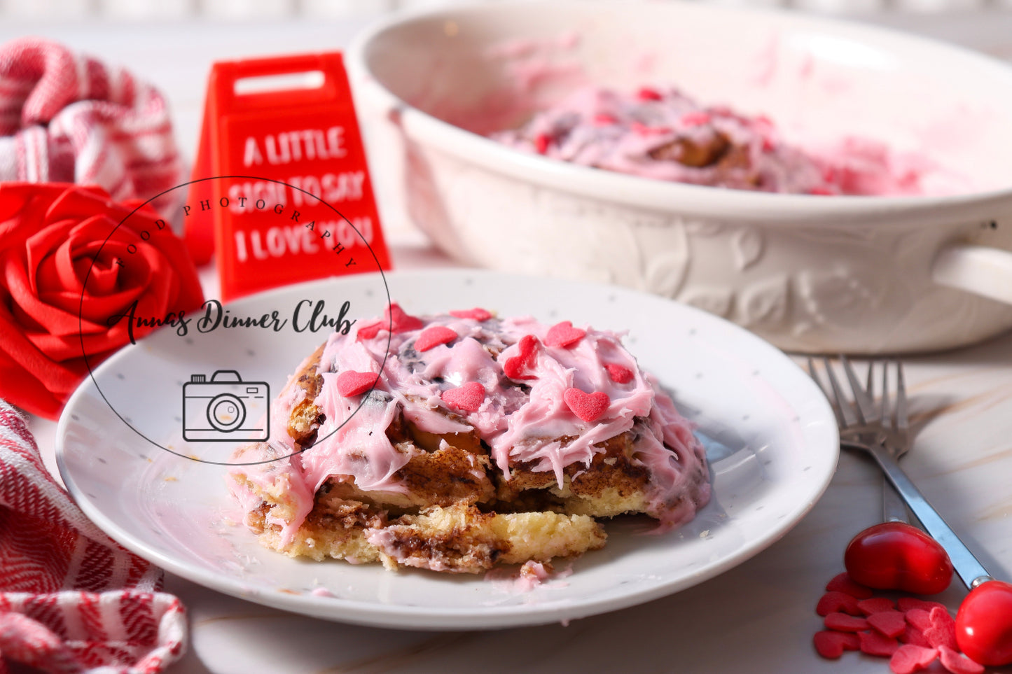 Valentine cinnamon rolls for two   - PLR set