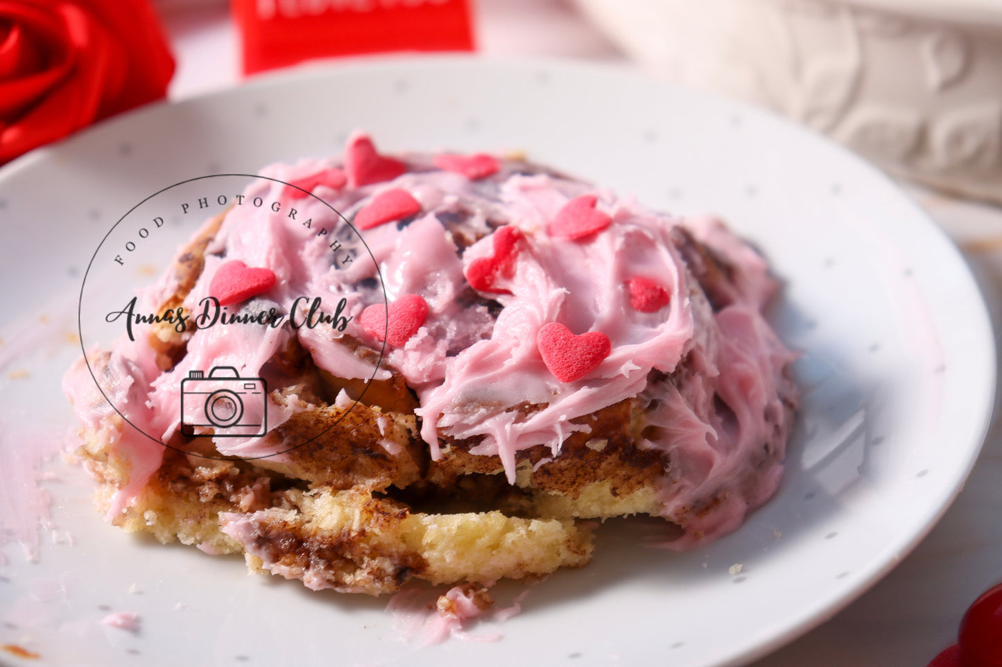 Valentine cinnamon rolls for two   - PLR set
